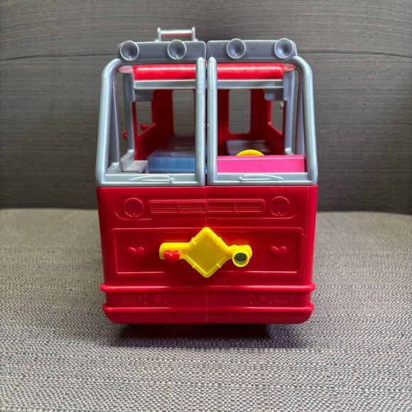 Barbie Chelsea Fire Truck Playset Vehicle - Picture 2 of 5